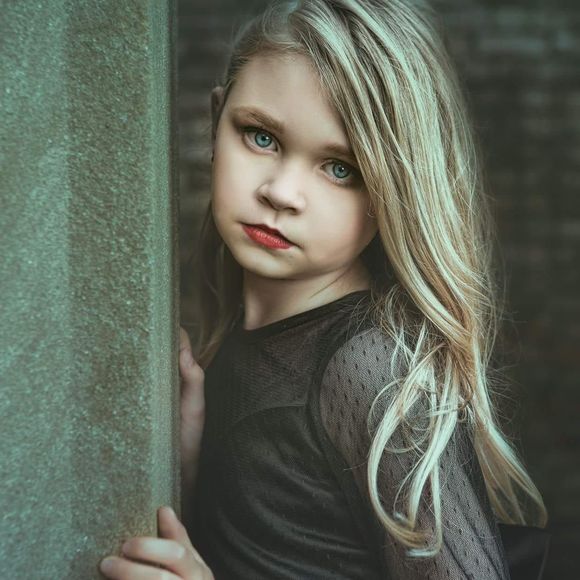 Meet your Posher, Sandi - Picture 1 of 1